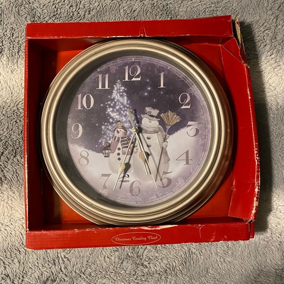 Holiday Vintage Christmas Caroling Clock Poshmark